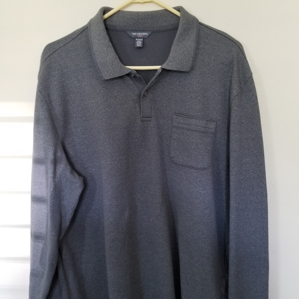 Men's Van Heusen long sleeve knit shirt